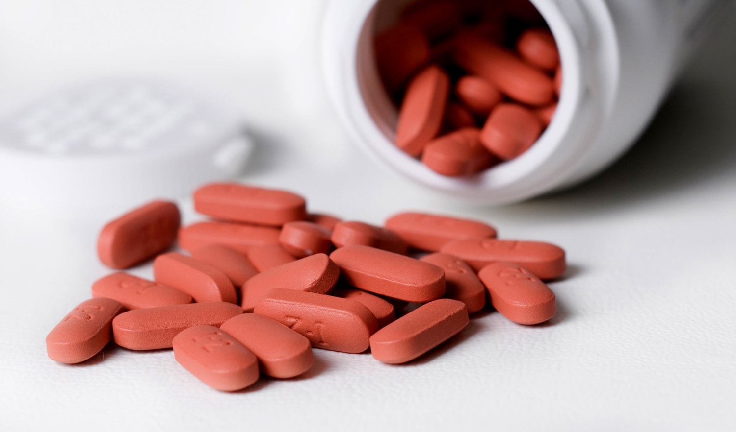 ANSM: Pháp cấm quảng cáo ibuprofen 400mg từ 02/04/2024
